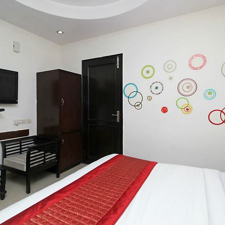 Oyo 9030 Hotel Delhi Airport Plaza New Delhi Eksteriør billede